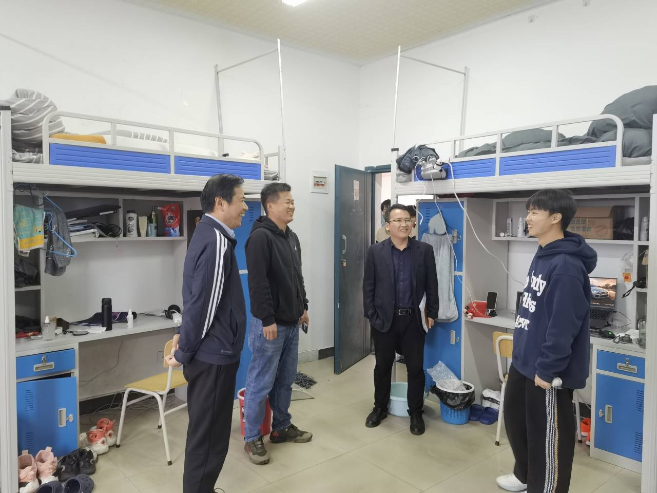 说明: F334618F9A4CAE2BF5EBF594D8CAA1D6